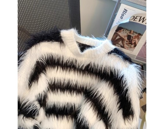 Black And White Stripes Fur Sweater | Seonghwa – ATEEZ